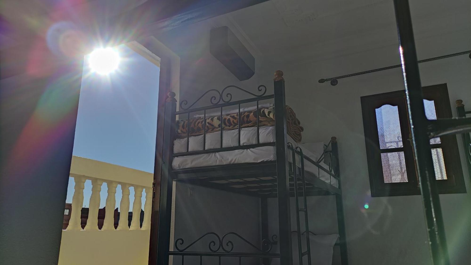 Warzazat Hostel Bagian luar foto