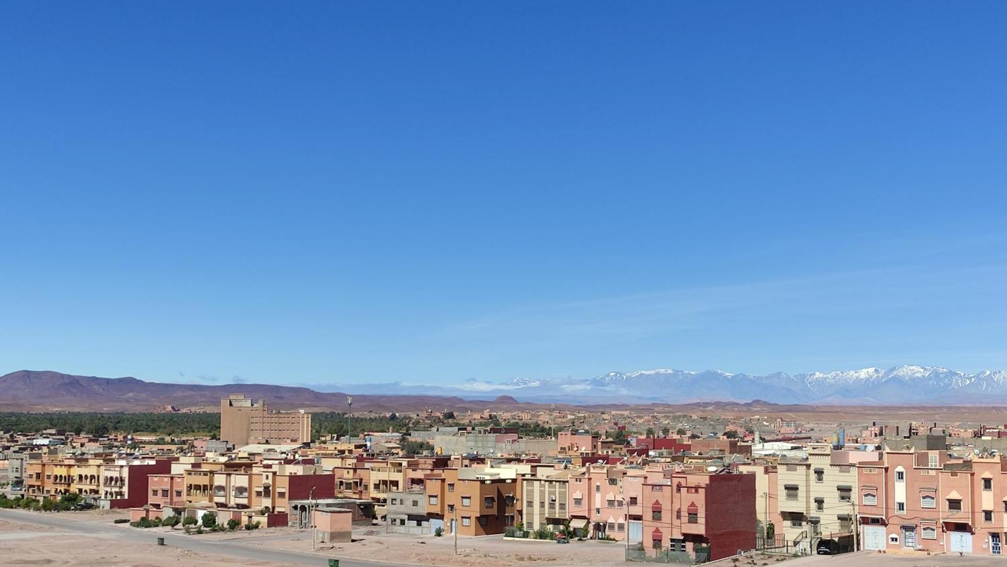 Warzazat Hostel Bagian luar foto
