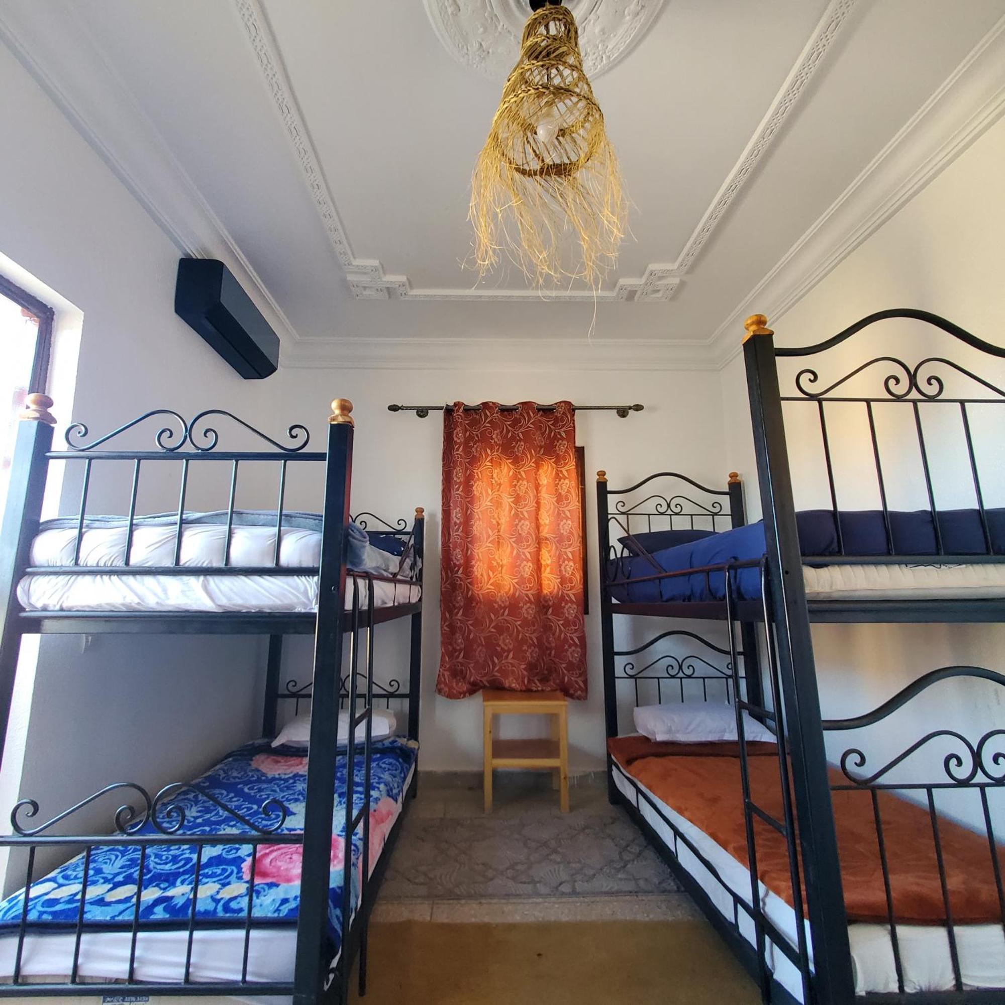 Warzazat Hostel Bagian luar foto