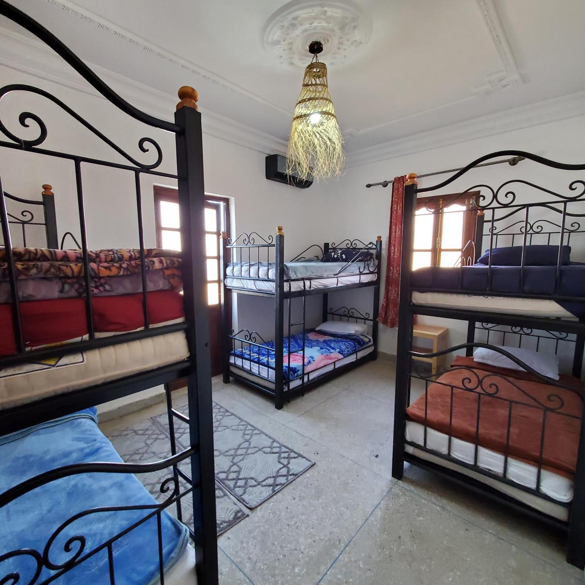Warzazat Hostel Bagian luar foto