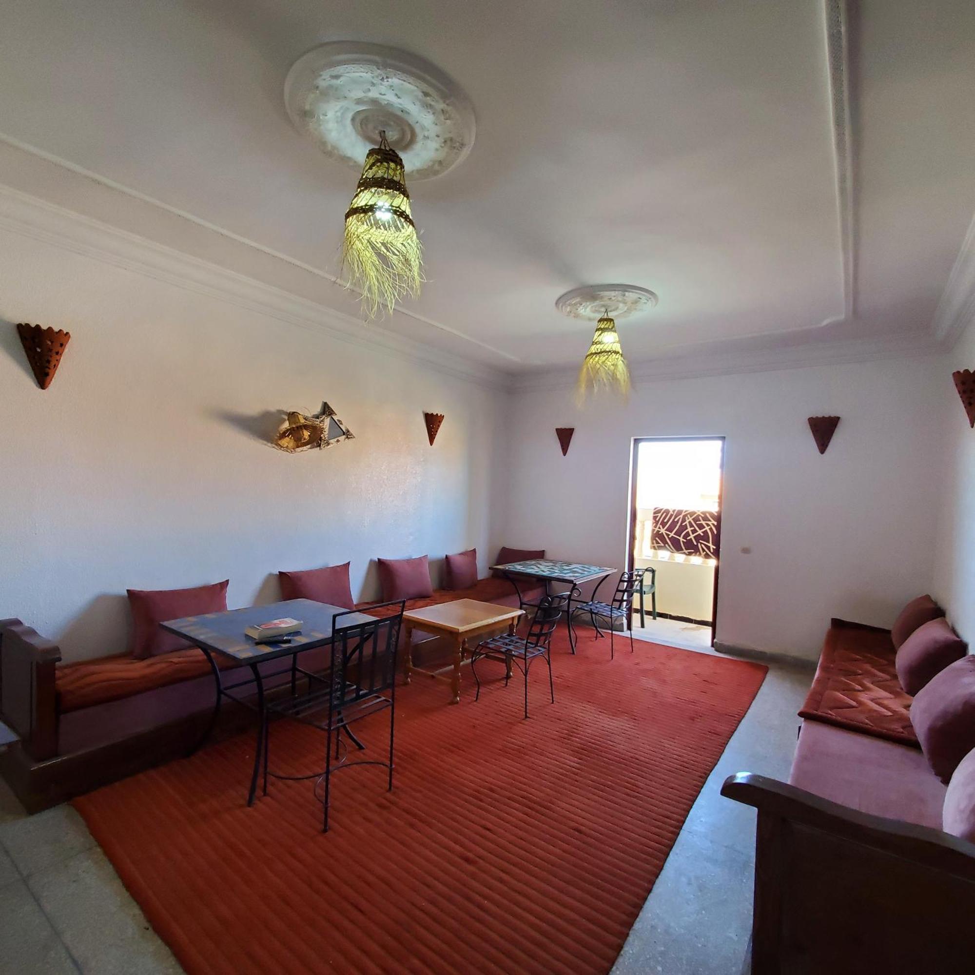 Warzazat Hostel Ruang foto