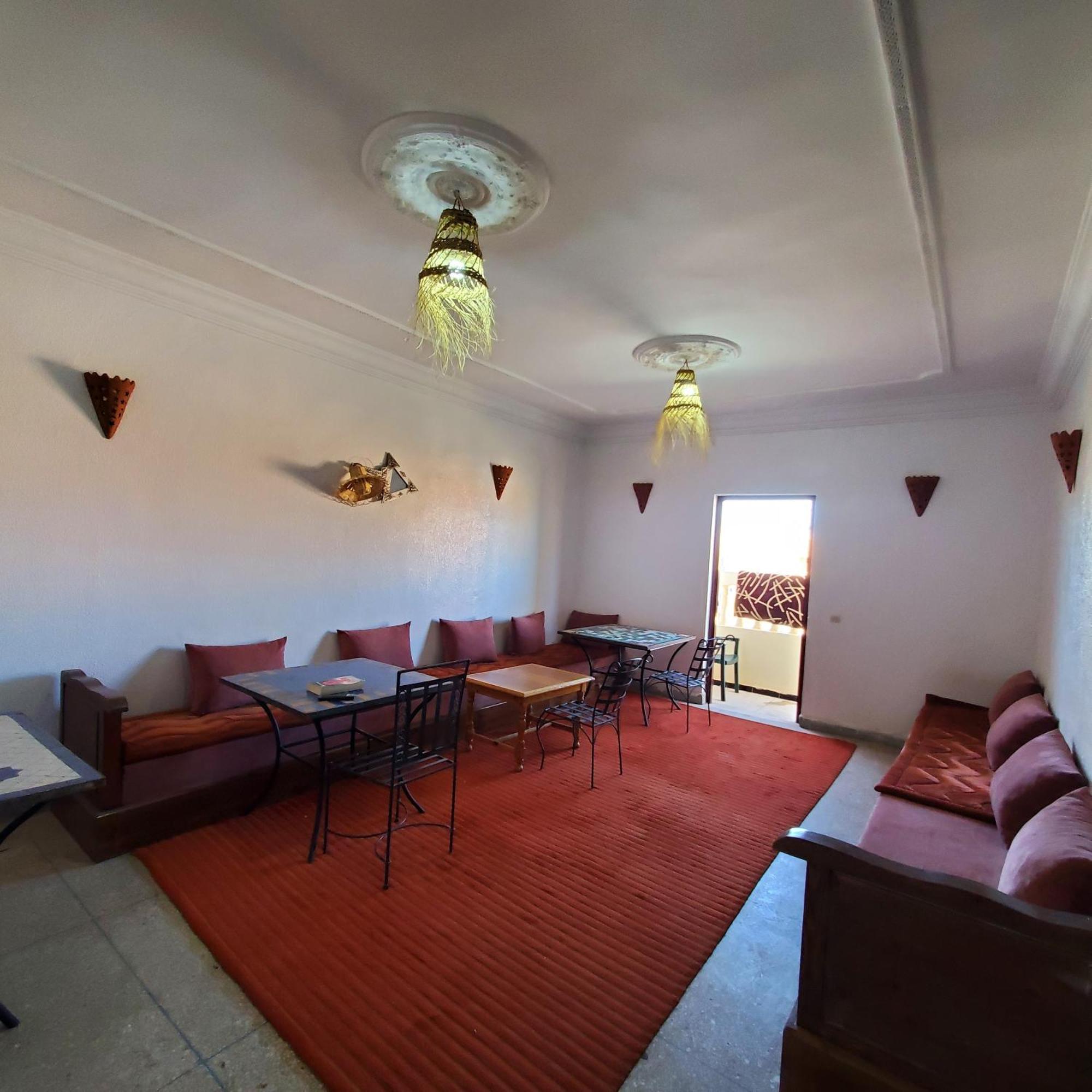Warzazat Hostel Ruang foto
